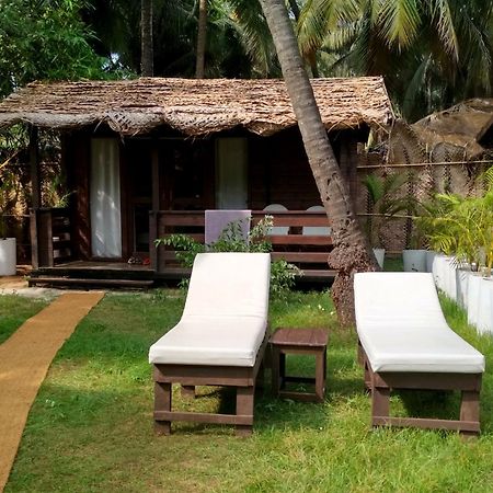 Mamagoa Beach Resort Mandrem Exterior foto