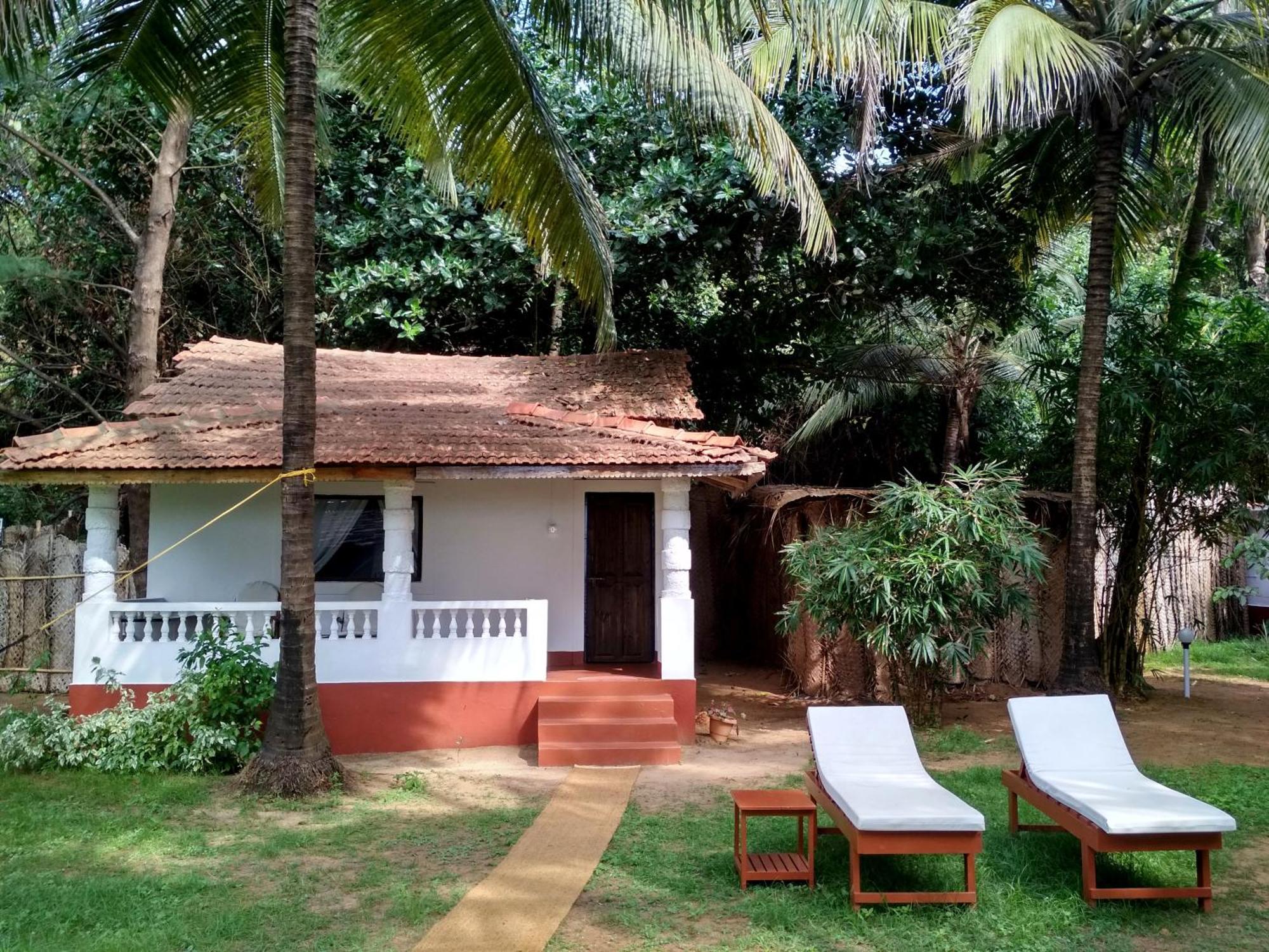 Mamagoa Beach Resort Mandrem Exterior foto