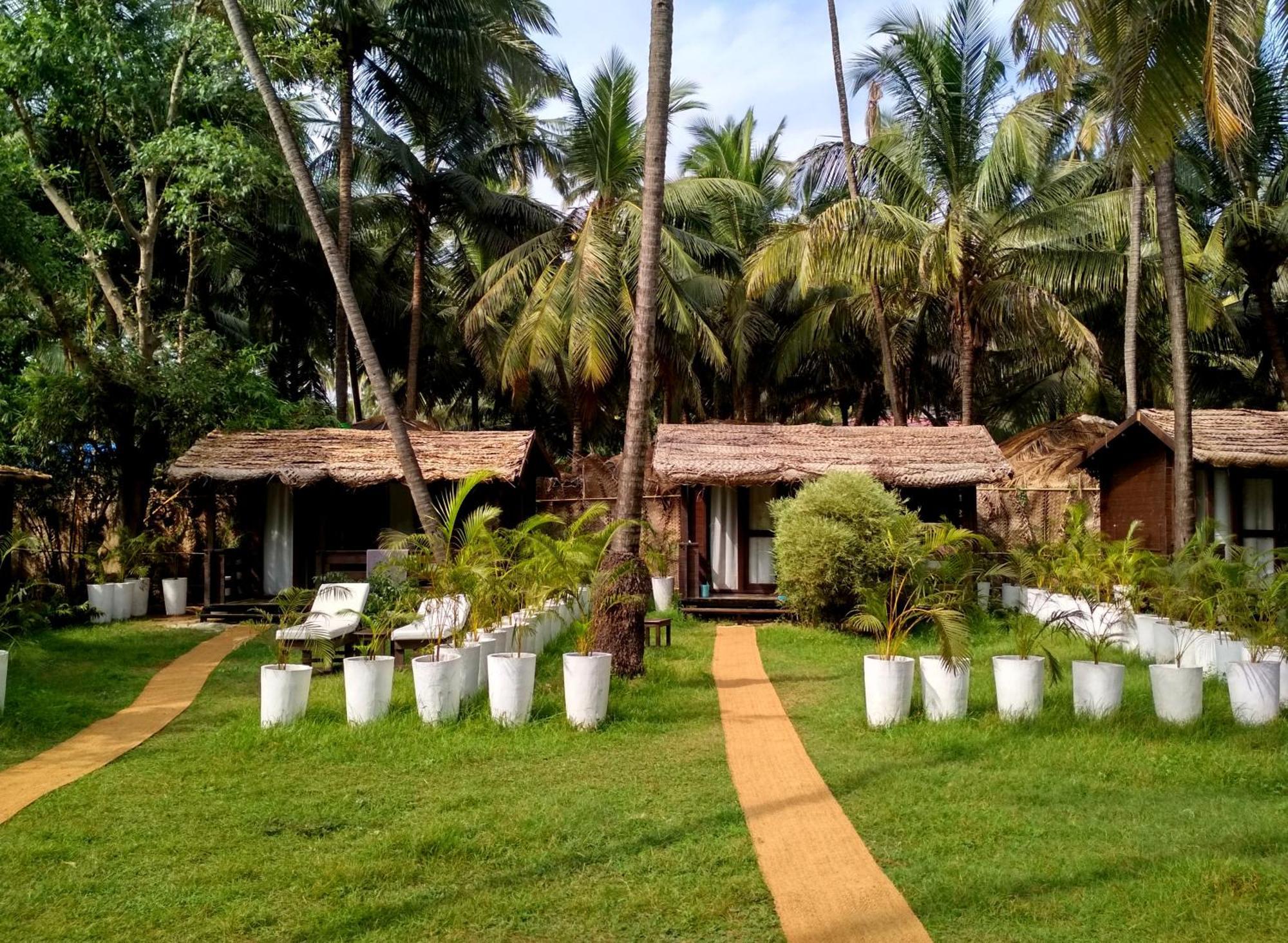 Mamagoa Beach Resort Mandrem Exterior foto